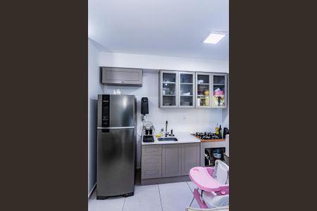 Cozinha de apartamento à venda com 2 quartos, 57m² em Vila Cruz das Almas, São Paulo