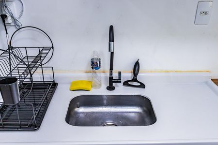 Cozinha de apartamento à venda com 2 quartos, 57m² em Vila Cruz das Almas, São Paulo