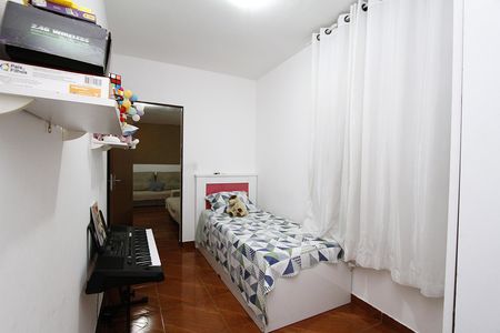Quarto 1 de casa à venda com 3 quartos, 160m² em Estoril, Belo Horizonte