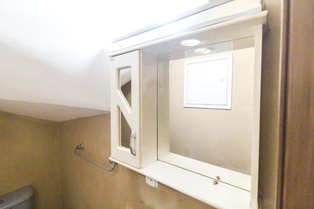 Lavabo de casa de condomínio para alugar com 3 quartos, 106m² em Vila Chabilandia, São Paulo