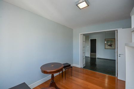 Apartamento à venda com 110m², 2 quartos e 1 vaga Apartamento à venda com 110m², 2 quartos e 1 vagaSala de TV