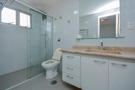Banheiro da Suíte de apartamento para alugar com 2 quartos, 110m² em Jardim Umuarama, São Paulo