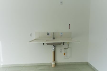 cozinha de kitnet/studio para alugar com 2 quartos, 27m² em Morumbi, São Paulo