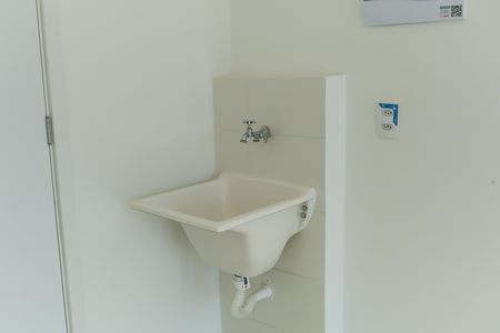 Área de Serviço de kitnet/studio para alugar com 2 quartos, 27m² em Morumbi, São Paulo