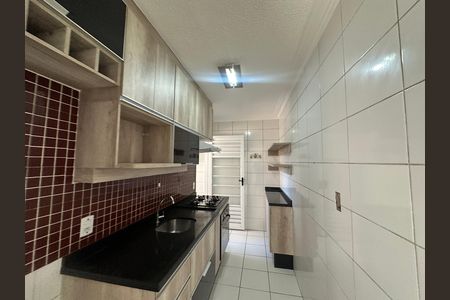 Cozinha de apartamento à venda com 2 quartos, 42m² em Jardim Sao Luiz, Barueri