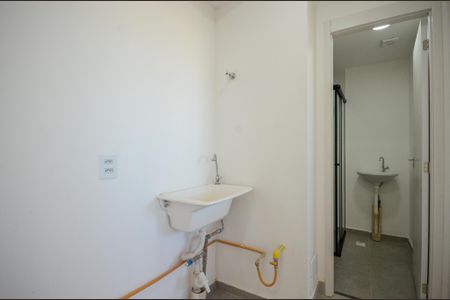 Cozinha de apartamento para alugar com 2 quartos, 34m² em Moinho Velho, São Paulo