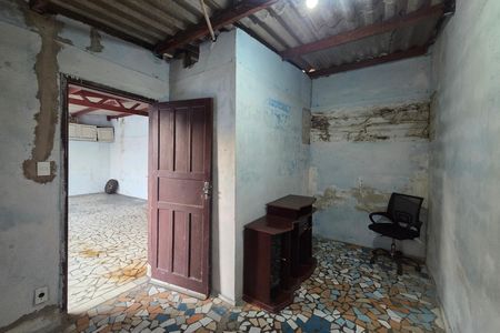 Casa para alugar com 300m², 2 quartos e 4 vagas Casa para alugar com 300m², 2 quartos e 4 vagasQuarto de Serviço