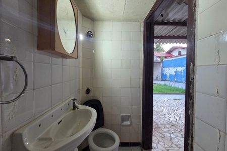 Casa para alugar com 300m², 2 quartos e 4 vagas Casa para alugar com 300m², 2 quartos e 4 vagasBanheiro de serviço