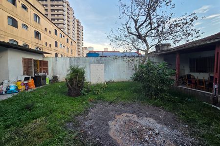Casa para alugar com 300m², 2 quartos e 4 vagas Casa para alugar com 300m², 2 quartos e 4 vagasQuintal