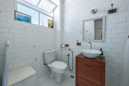 Banheiro  de apartamento para alugar com 1 quarto, 38m² em Lapa, Rio de Janeiro