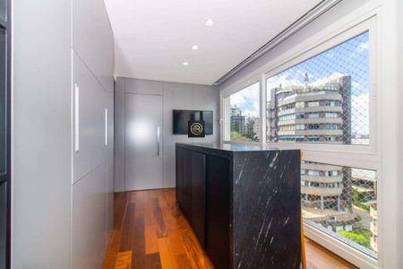 Apartamento à venda com 295m², 4 quartos e 4 vagas
