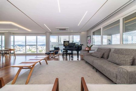 Apartamento à venda com 295m², 4 quartos e 4 vagas