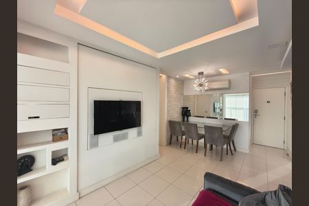 Apartamento para alugar com 70m², 2 quartos e 1 vaga