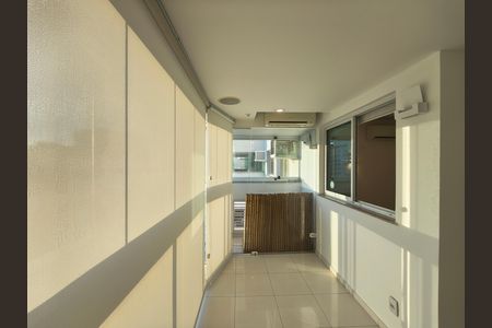 Apartamento para alugar com 70m², 2 quartos e 1 vaga