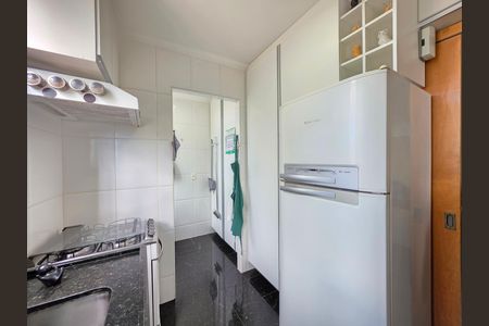 Cozinha  de apartamento à venda com 3 quartos, 140m² em Esplanada, Belo Horizonte