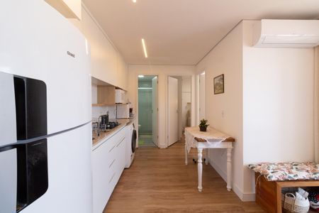 Sala - Cozinha de apartamento para alugar com 2 quartos, 37m² em Vila Sonia, São Paulo