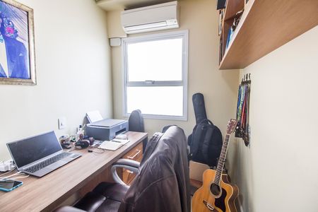 Apartamento à venda com 158m², 3 quartos e 3 vagas Apartamento à venda com 158m², 3 quartos e 3 vagasEscritório