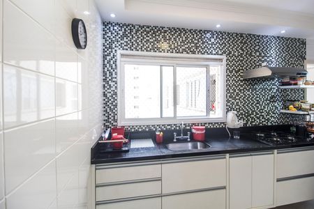 Cozinha de apartamento para alugar com 3 quartos, 158m² em Tamboré, Santana de Parnaíba
