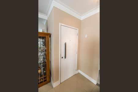 Apartamento à venda com 158m², 3 quartos e 3 vagas Apartamento à venda com 158m², 3 quartos e 3 vagasEntrada