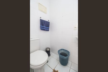 Apartamento à venda com 158m², 3 quartos e 3 vagas Apartamento à venda com 158m², 3 quartos e 3 vagasBanheiro de serviço