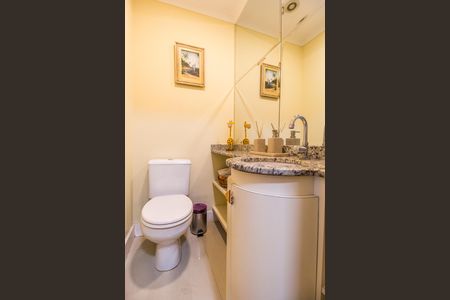Apartamento à venda com 158m², 3 quartos e 3 vagas Apartamento à venda com 158m², 3 quartos e 3 vagasLavabo