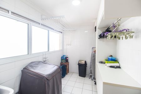 Área de Serviço de apartamento para alugar com 3 quartos, 158m² em Tamboré, Santana de Parnaíba
