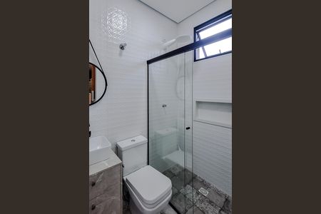 Banheiro de serviço de casa à venda com 1 quarto, 300m² em Vila Monumento, São Paulo