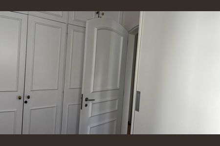 Apartamento à venda com 130m², 3 quartos e 2 vagasquarto 2