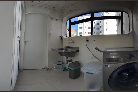 Apartamento à venda com 130m², 3 quartos e 2 vagasCozinha e Área de Serviço