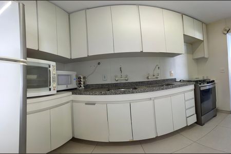 Apartamento à venda com 130m², 3 quartos e 2 vagasCozinha e Área de Serviço