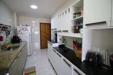 Apartamento para alugar com 100m², 3 quartos e 1 vagaCozinha 