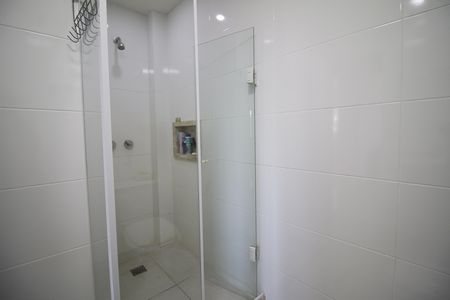 Banheiro Social de apartamento para alugar com 3 quartos, 100m² em Taquara, Rio de Janeiro