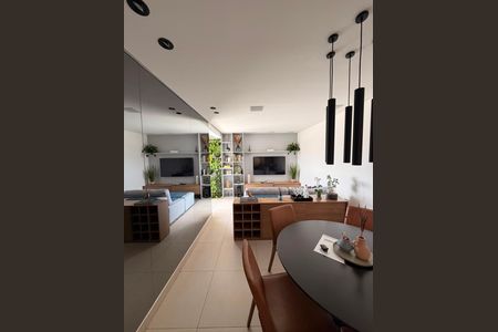 Apartamento para alugar com 64m², 2 quartos e 2 vagas Apartamento para alugar com 64m², 2 quartos e 2 vagasSala de Jantar