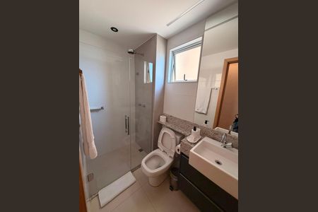 Apartamento para alugar com 64m², 2 quartos e 2 vagas Apartamento para alugar com 64m², 2 quartos e 2 vagasBanheiro