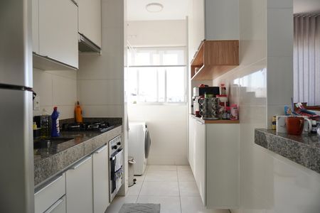 Apartamento para alugar com 56m², 2 quartos e 2 vagas Apartamento para alugar com 56m², 2 quartos e 2 vagasCozinha e Área de Serviço