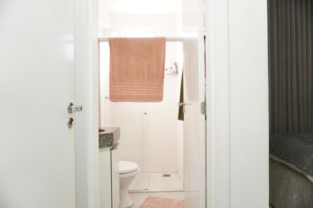 Apartamento para alugar com 56m², 2 quartos e 2 vagas Apartamento para alugar com 56m², 2 quartos e 2 vagasBanheiro da Suíte