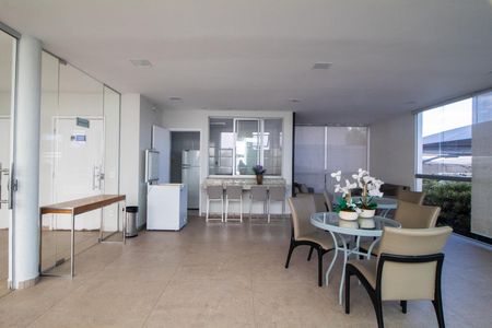 Apartamento para alugar com 58m², 2 quartos e 1 vaga Apartamento para alugar com 58m², 2 quartos e 1 vagaÁrea comum - Salão de festas