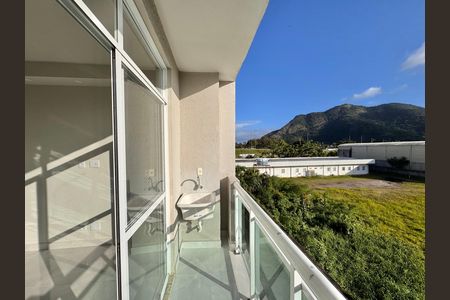 Apartamento para alugar com 33m², 1 quarto e 1 vaga Apartamento para alugar com 33m², 1 quarto e 1 vagaVaranda e Área de Serviço