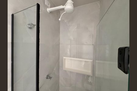 Apartamento para alugar com 33m², 1 quarto e 1 vaga Apartamento para alugar com 33m², 1 quarto e 1 vagaBanheiro Social