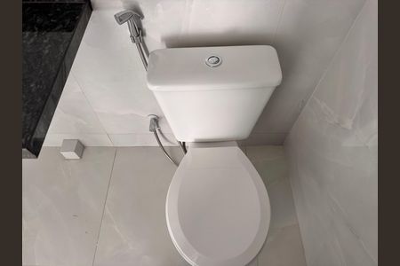 Banheiro Social de apartamento para alugar com 1 quarto, 33m² em Recreio dos Bandeirantes, Rio de Janeiro