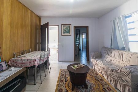 Casa para alugar com 75m², 2 quartos e sem vaga Casa para alugar com 75m², 2 quartos e sem vagaSala