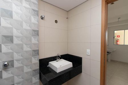 Banheiro de apartamento para alugar com 1 quarto, 36m² em Vila Constança, São Paulo