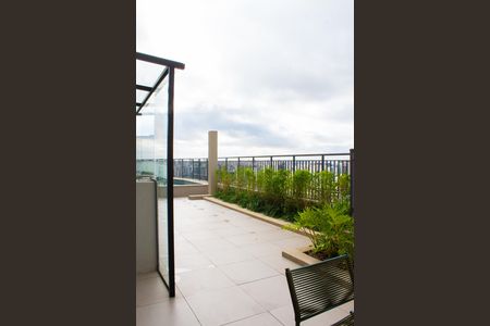 Studio à venda com 27m², 1 quarto e sem vaga Studio à venda com 27m², 1 quarto e sem vagaPiscina Rooftop