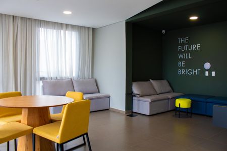 Studio à venda com 27m², 1 quarto e sem vaga Studio à venda com 27m², 1 quarto e sem vagaSala de Jogos