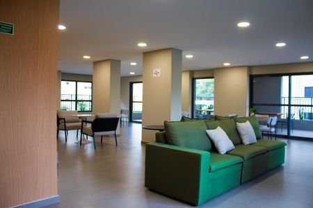 Studio à venda com 27m², 1 quarto e sem vaga Studio à venda com 27m², 1 quarto e sem vagaLiving