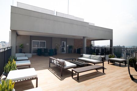 Studio à venda com 50m², 2 quartos e sem vaga Studio à venda com 50m², 2 quartos e sem vagaPiscina