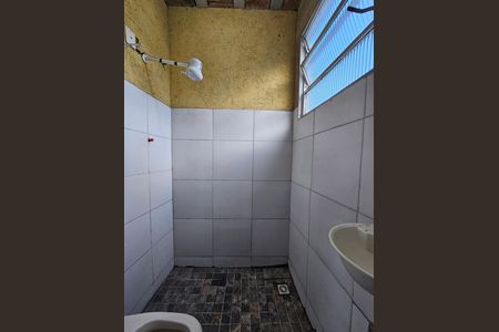 Casa para alugar com 30m², 1 quarto e sem vaga Casa para alugar com 30m², 1 quarto e sem vagaBanheiro