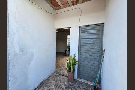 Casa para alugar com 30m², 1 quarto e sem vaga Casa para alugar com 30m², 1 quarto e sem vagaVaranda