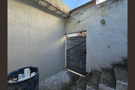 Casa para alugar com 30m², 1 quarto e sem vaga Casa para alugar com 30m², 1 quarto e sem vagaAcesso