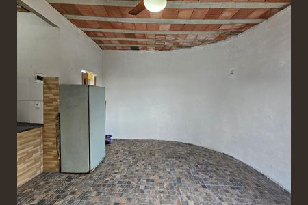Casa para alugar com 30m², 1 quarto e sem vaga Casa para alugar com 30m², 1 quarto e sem vagaQuarto